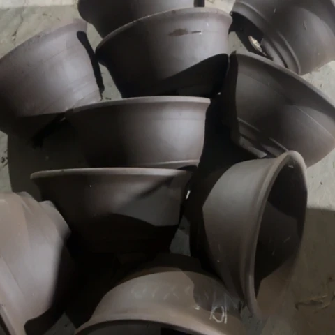 紫砂花盆    100,10。 19.5-10。