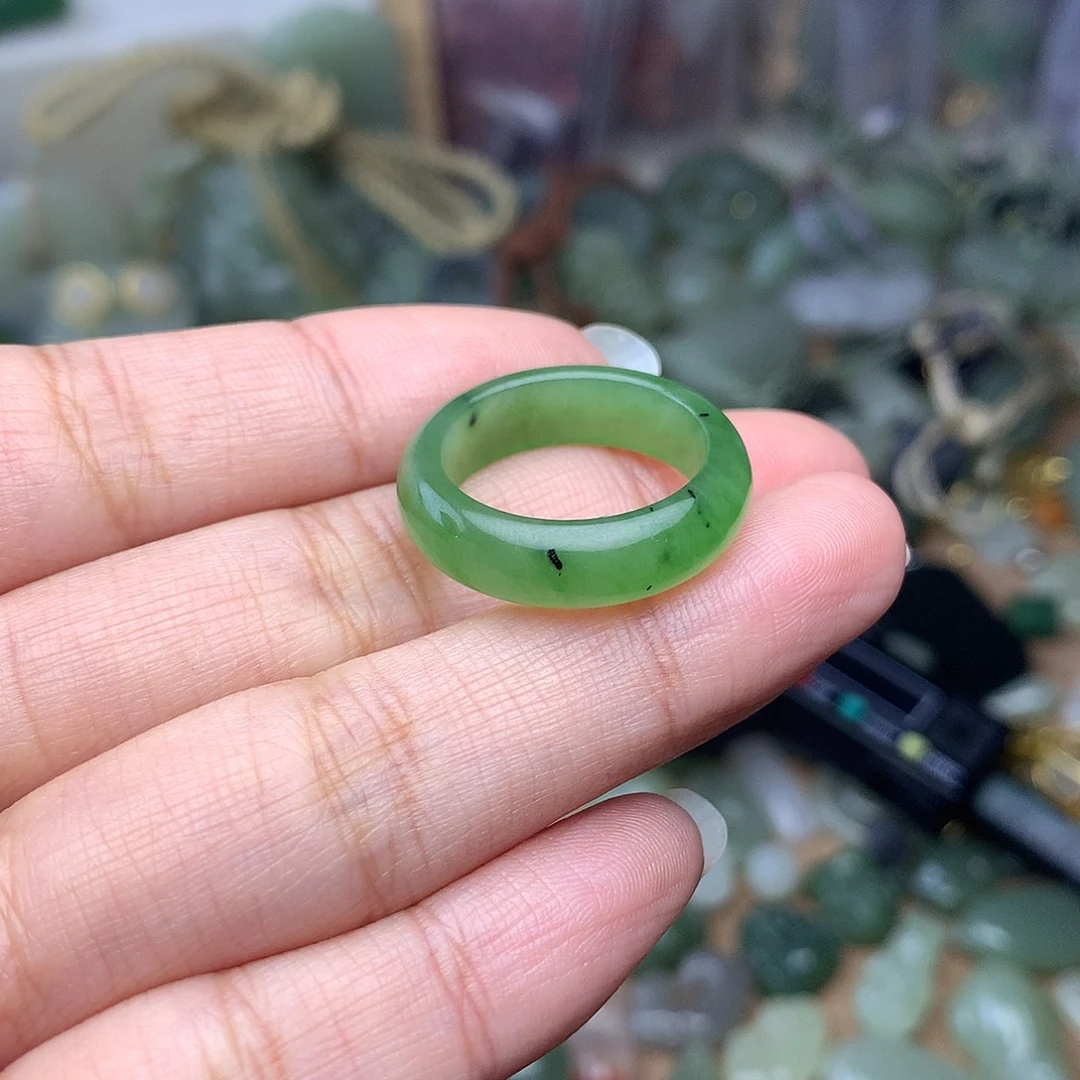 和田玉未镶嵌颈饰17.8mm