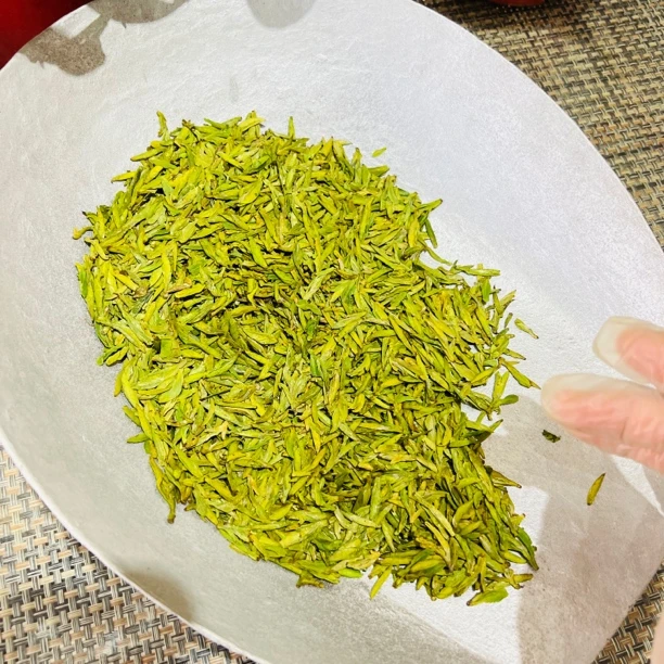 2025年新茶328明前豆香龙井（绿汤，茶香馥郁）