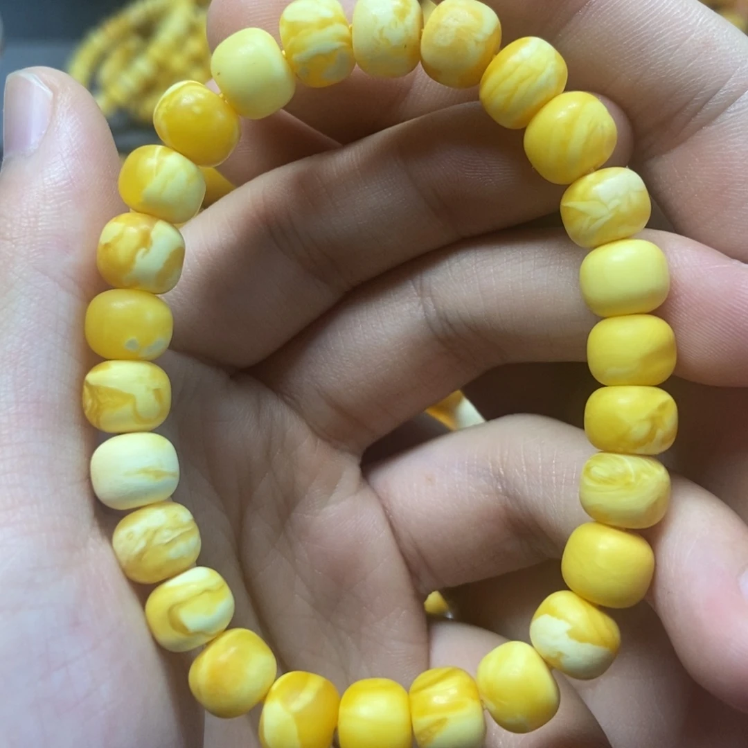 未镶嵌琥珀珠宝奇石