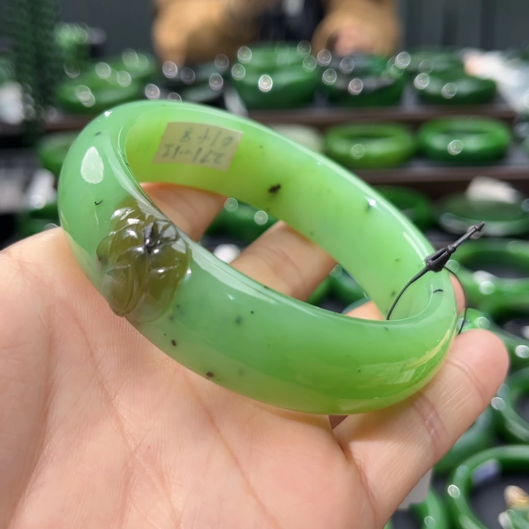 未镶嵌手镯和田玉（碧玉）