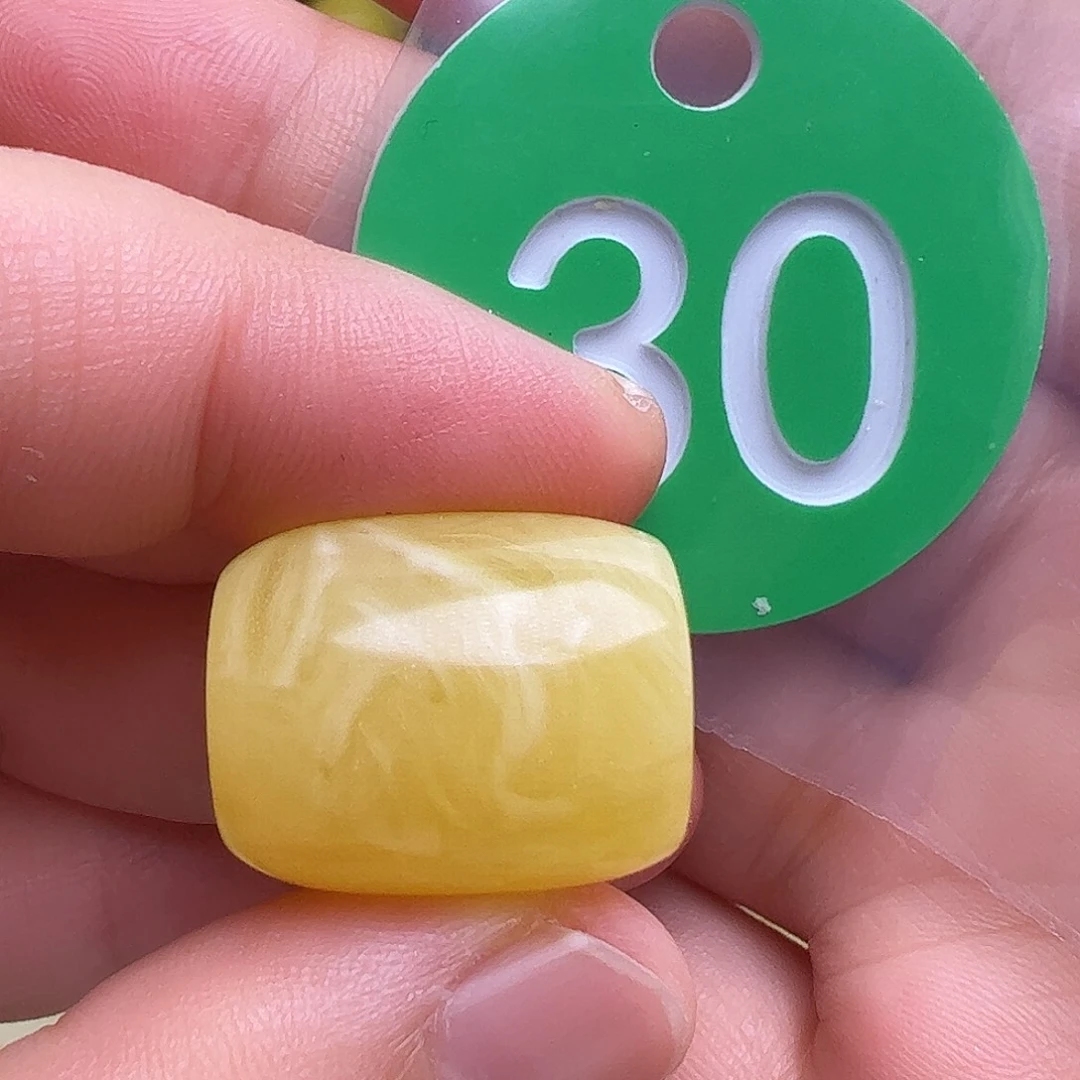 未镶嵌蜜蜡裸石皮点16/19m m