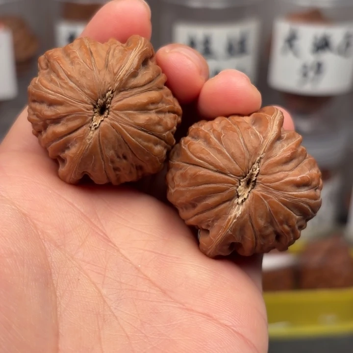 桃核吊坠38➕铁锤妹妹