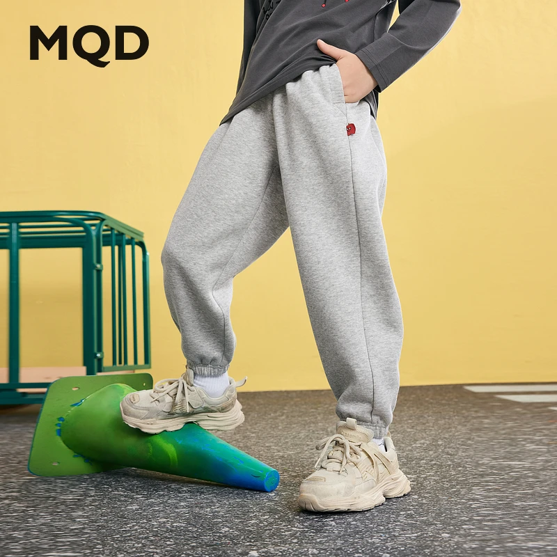 MQD童装25春新品学院风女童中大童运动休闲卫裤针织裤9651W1610