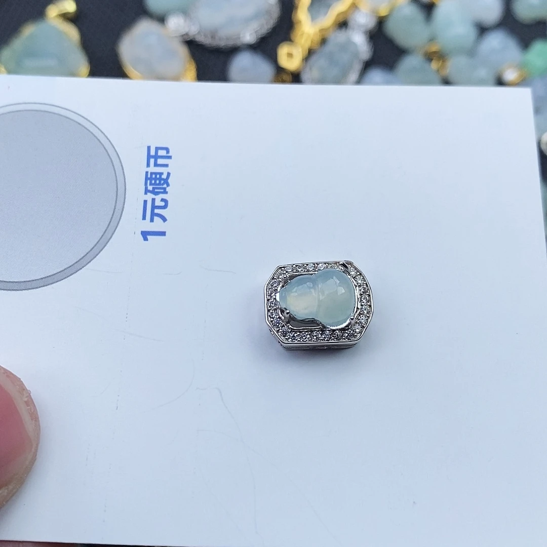 翡翠颈饰银S925镶嵌皮*喵葫芦