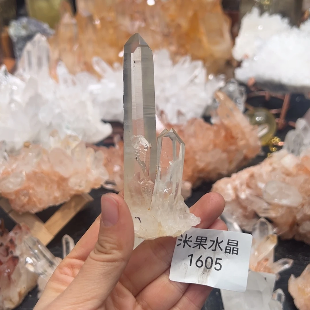 山***渡水晶未镶嵌珠宝半成品