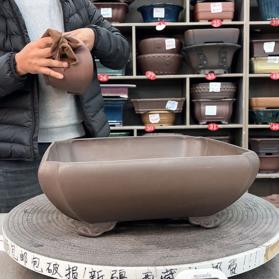 紫砂花盆默*紫砂的颜色很好看