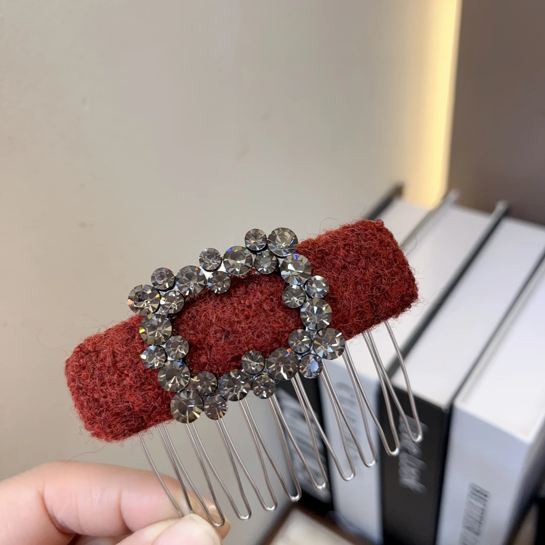 S176砖红色方块插梳子