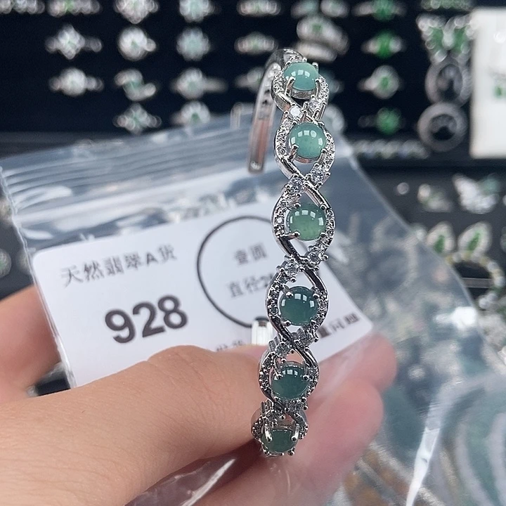 吊坠(不含链)22K金镶嵌翡翠