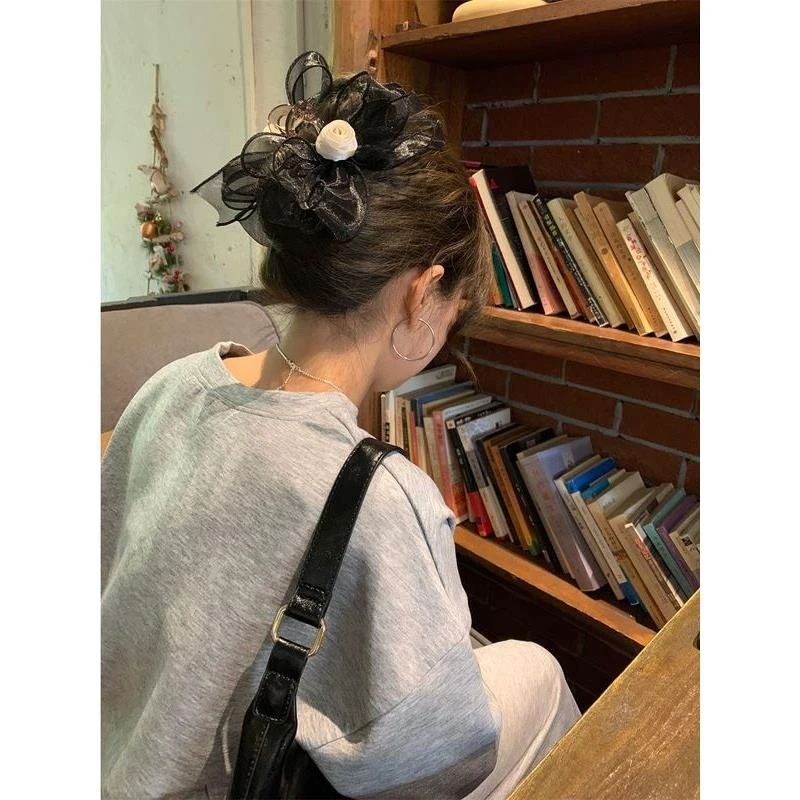 韩国黑白玫瑰蝴蝶结ins风抓夹2025新款后脑勺蓬松盘发鲨鱼夹发夹