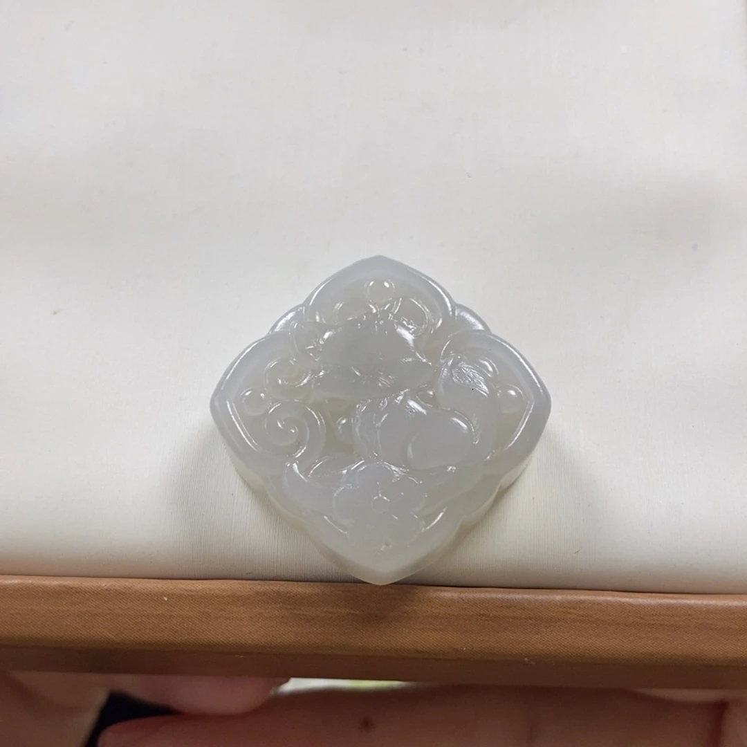 【闪购商品】和田玉吊坠未镶嵌