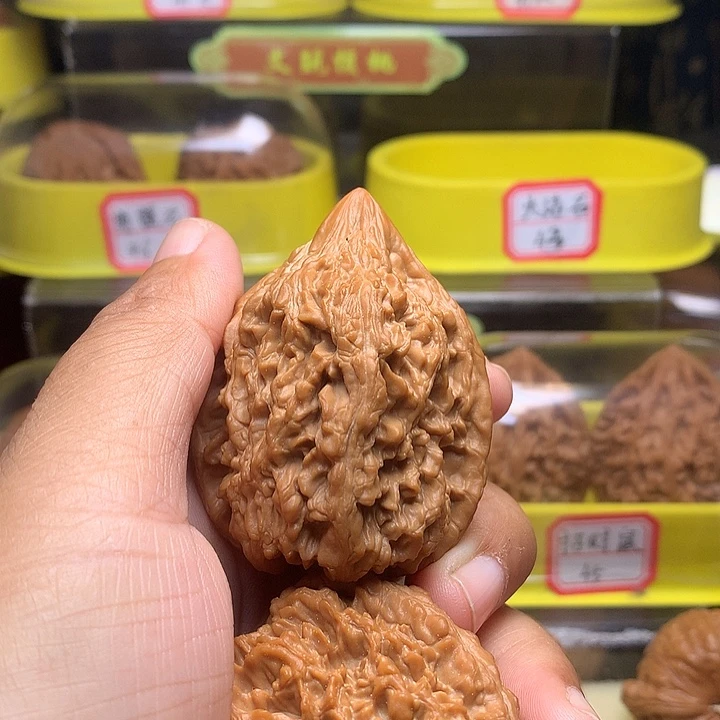 把件文玩核桃您大古石