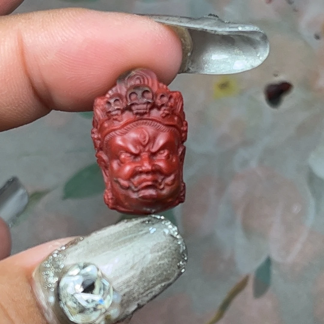 南红玛瑙未镶嵌大黑天吊坠