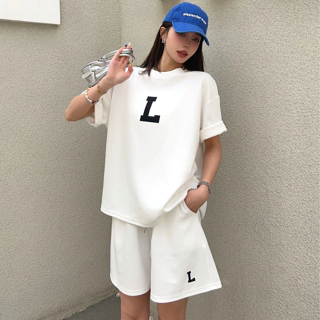 T101夏季新款时尚潮流百搭韩版刺绣字母L短袖短裤女士套装25-76