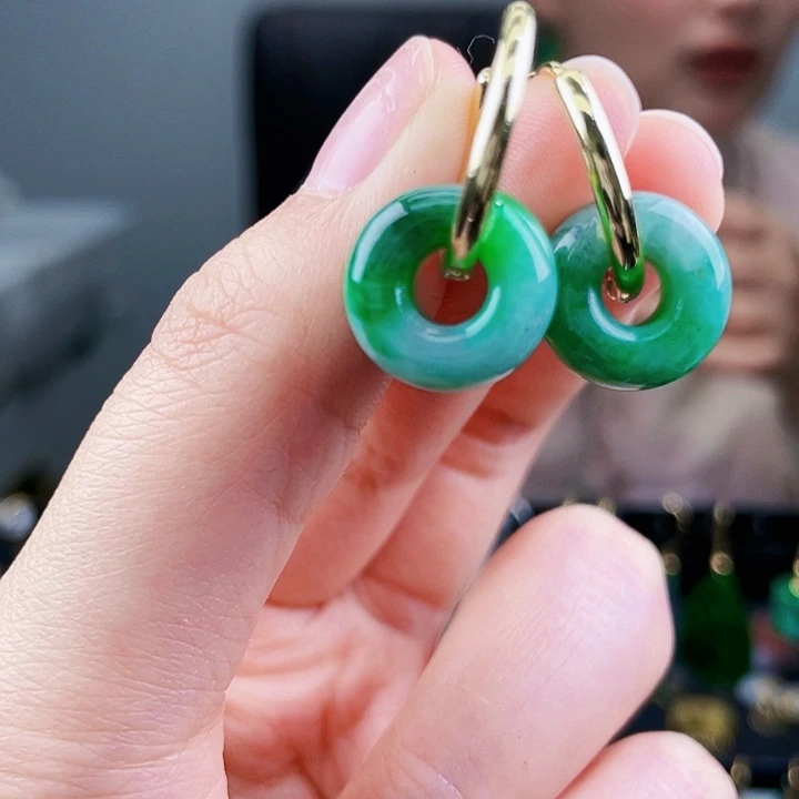 翡翠耳饰未镶嵌饰品