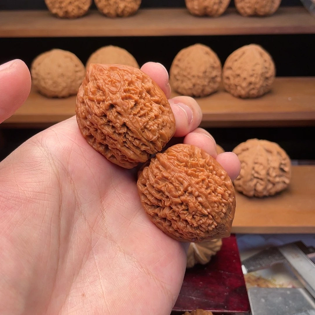 文玩核桃把件真*？37毕业大蒜头