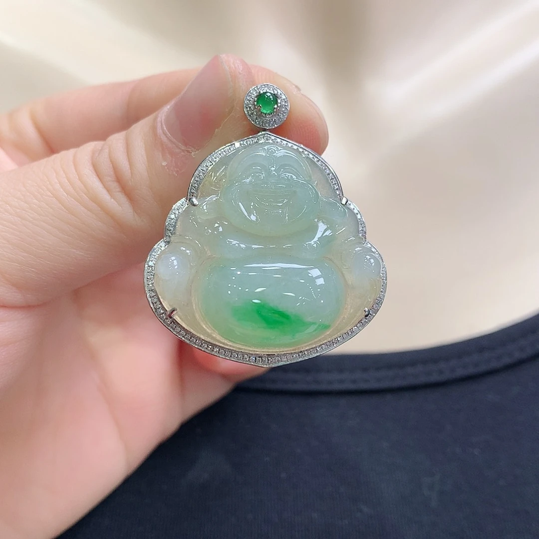 翡翠颈饰18K金镶嵌佛公