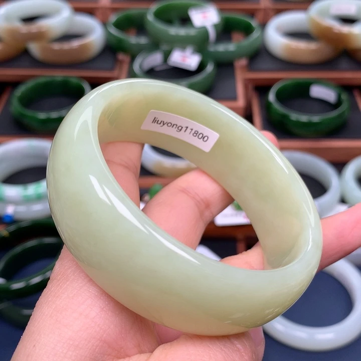 和田玉手镯未镶嵌62