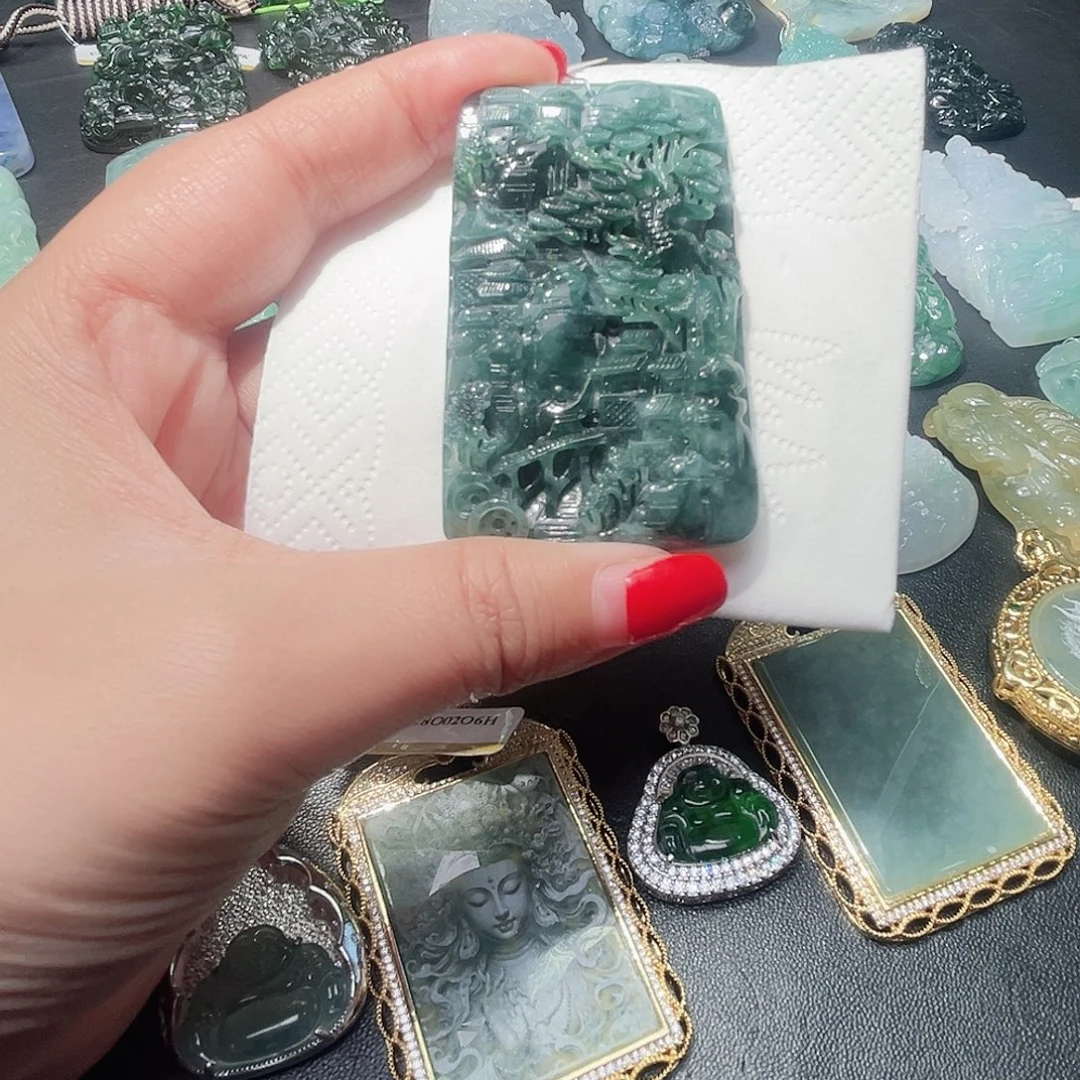 翡翠未镶嵌颈饰吊坠