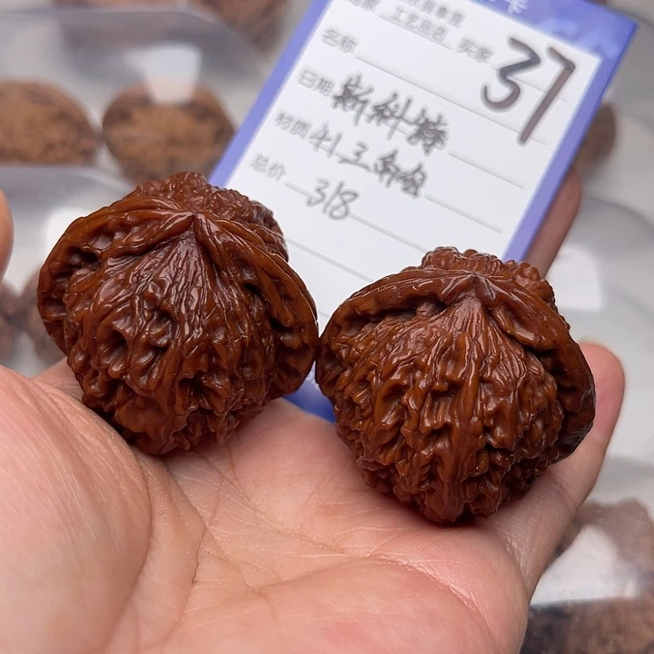 文玩核桃把件斯*特翻天印