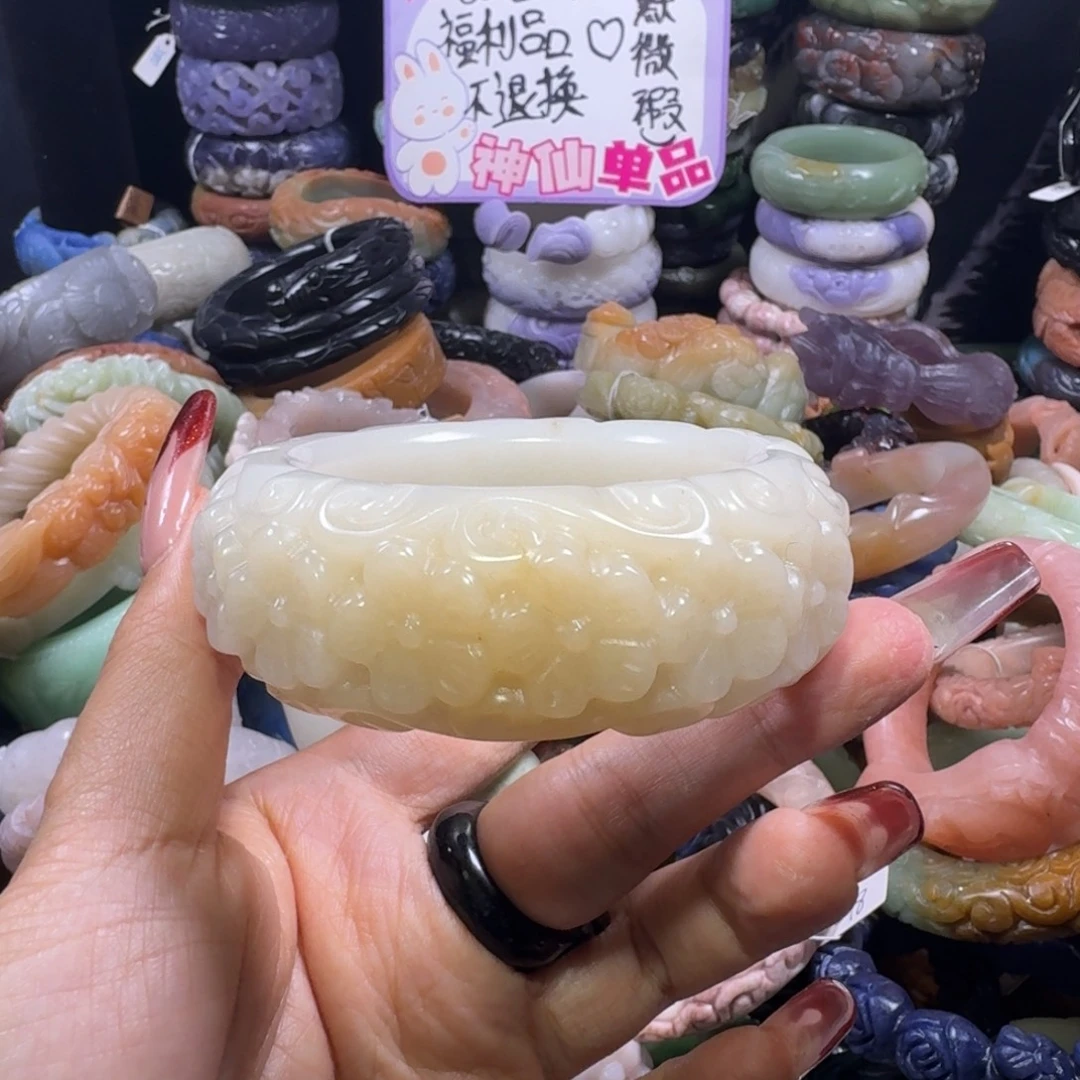 石英质玉（佘太翠）未镶嵌手镯15，56，微瑕不退换