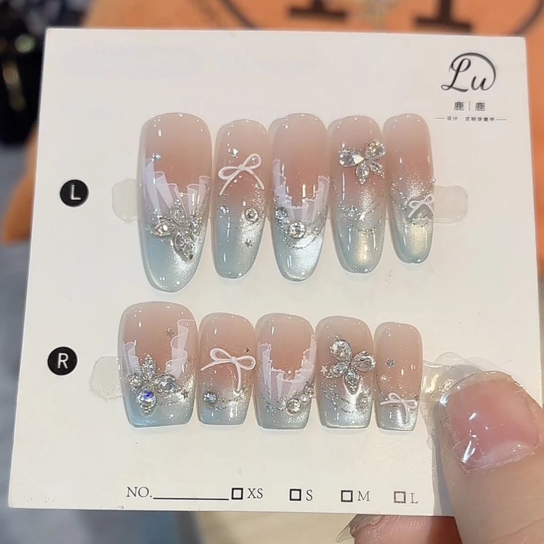 【水梦蓝纱】鹿鹿家-纯手工穿戴甲新品淡蓝色猫眼高品锆石X