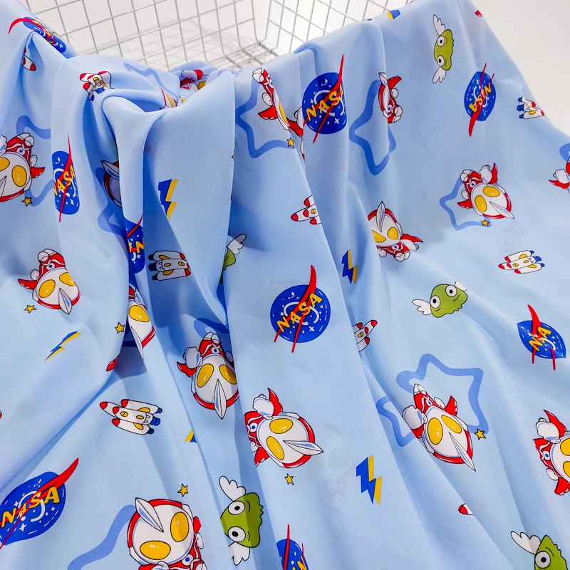 蓝底/奥特 精品棉绸布料 夏季凉爽人造棉绵绸 服装连衣裙印花面料