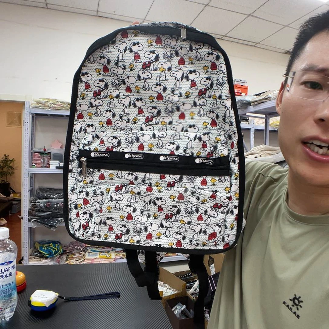 PU化妆包等各种产品和