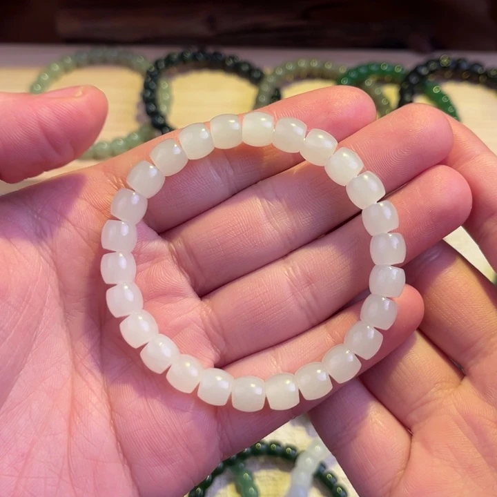 擎***剑和田玉未镶嵌手链