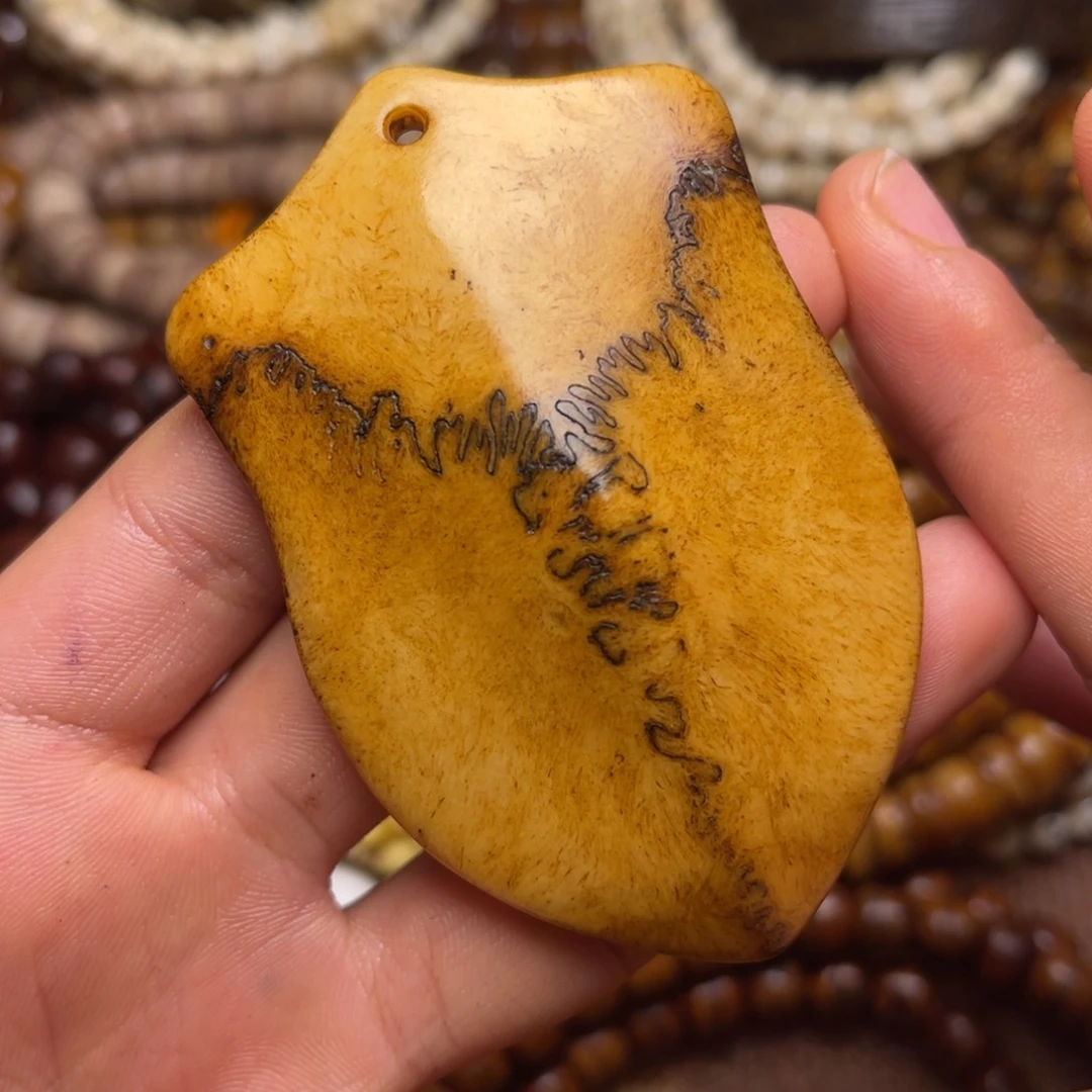 人***】大叶紫檀（黑酸枝木类）