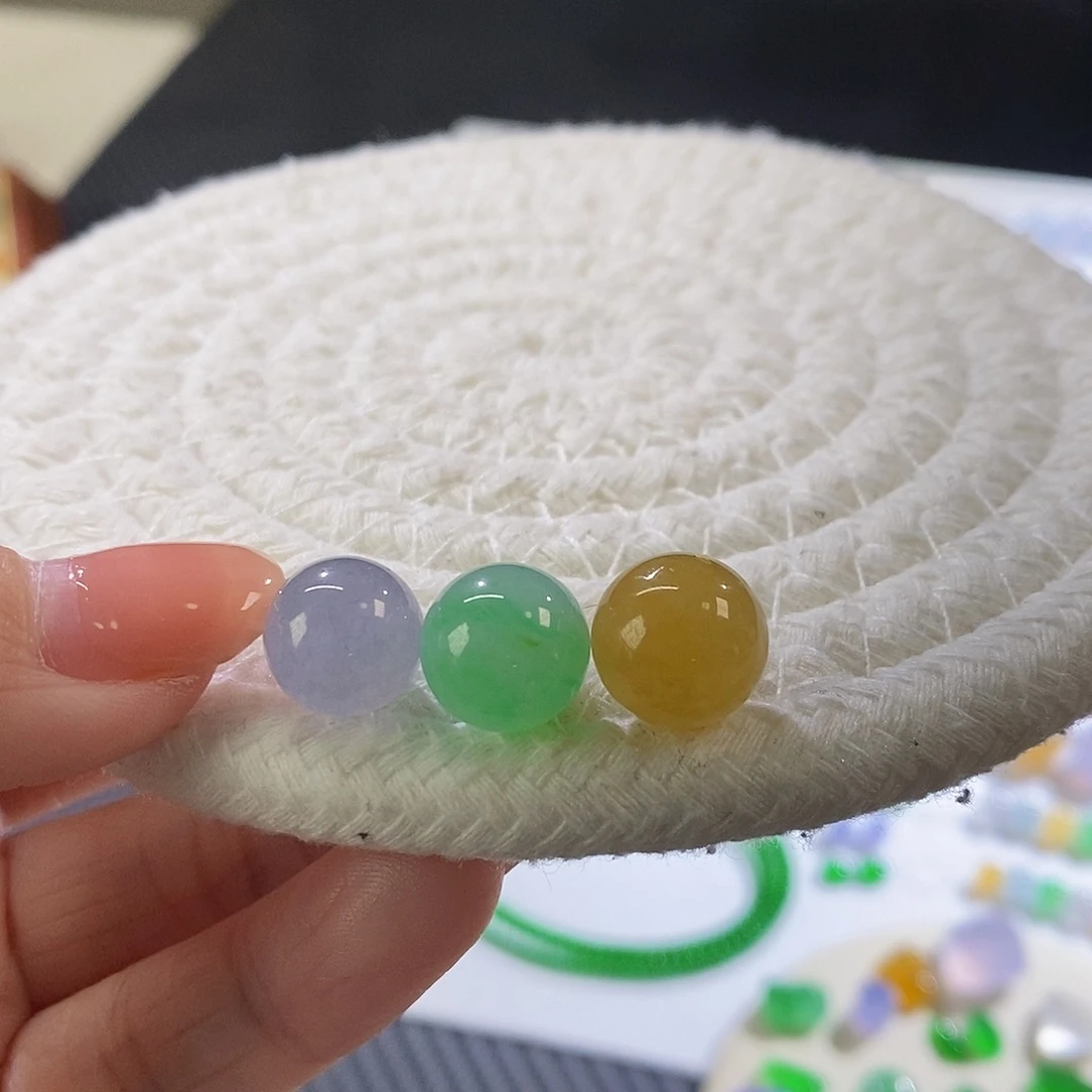 翡翠挂件未镶嵌单珠