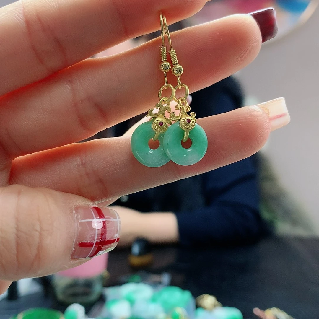 【闪购商品】翡翠耳饰未镶嵌，