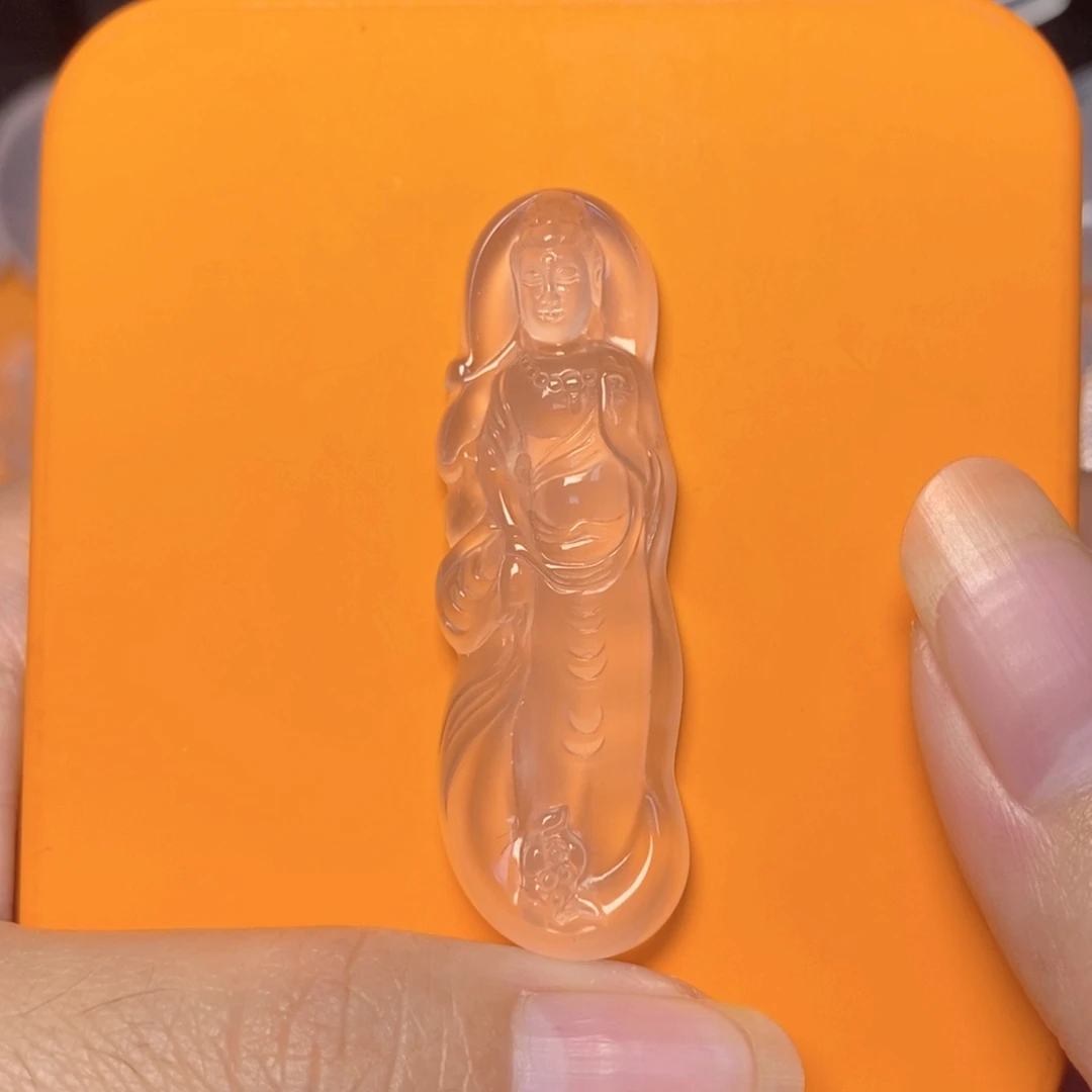 石英质玉未镶嵌颈饰