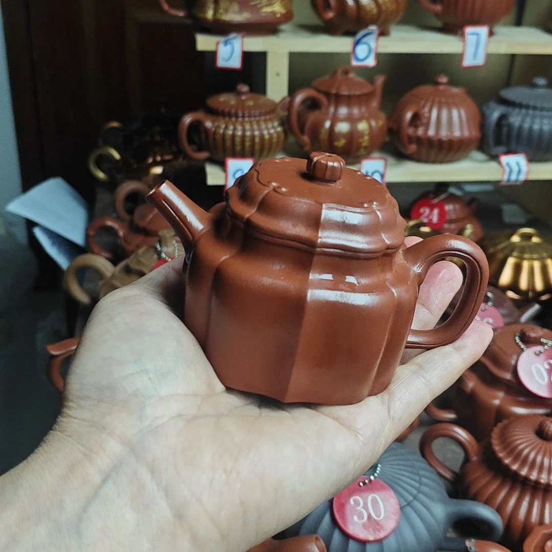 陈***述原矿赵庄朱泥容量一佰四十CC