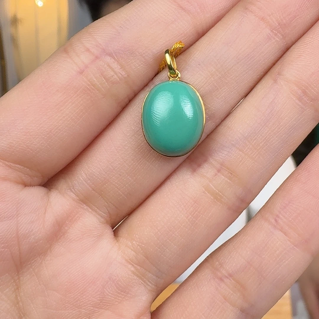 绿松石18K金镶嵌挂件