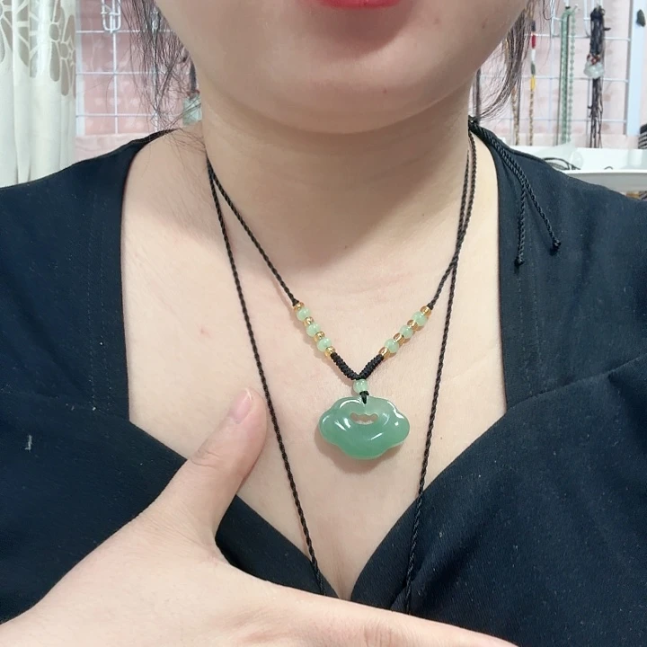 石英质玉未镶嵌颈饰东陵玉锁编绳锁