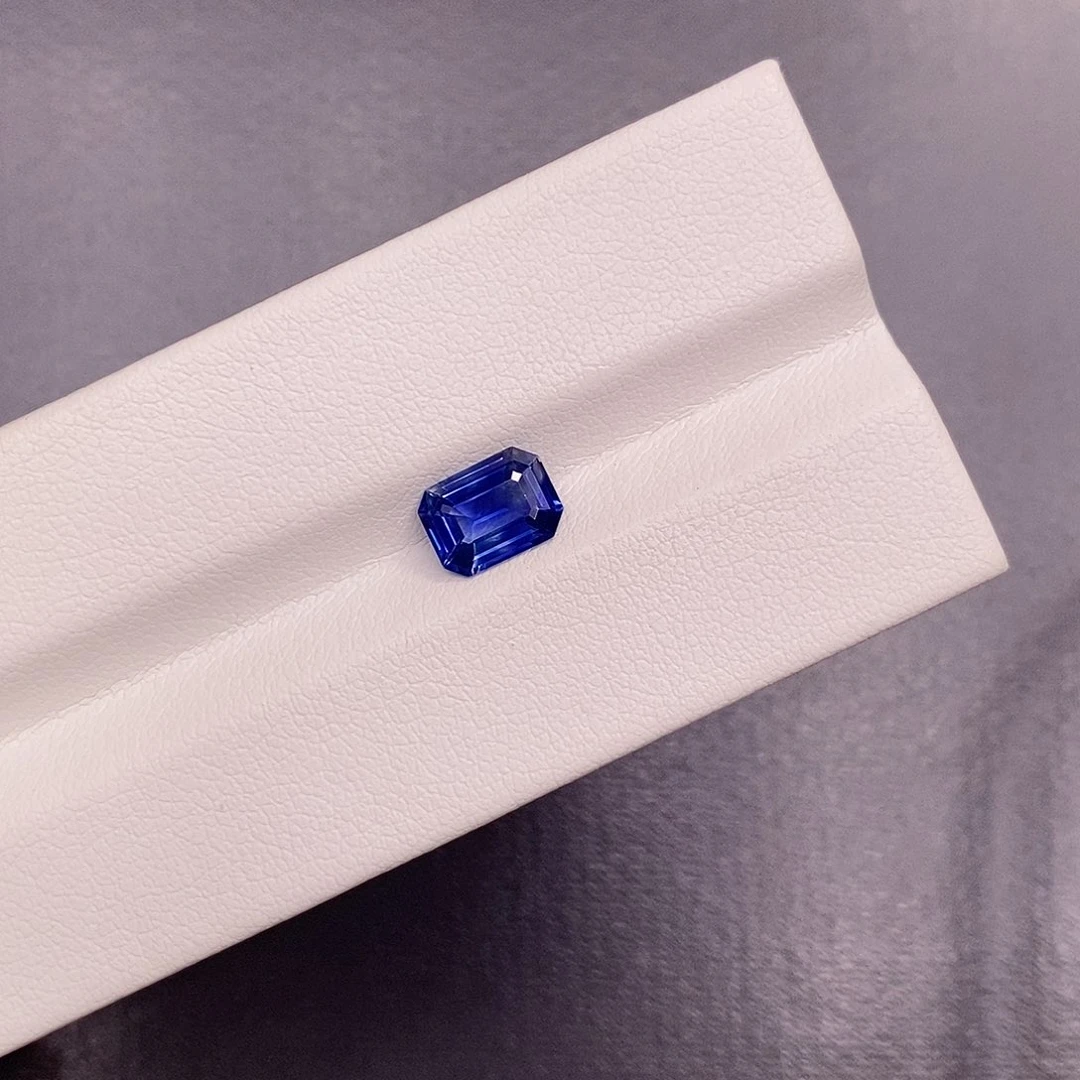 裸石蓝宝石1.28克拉