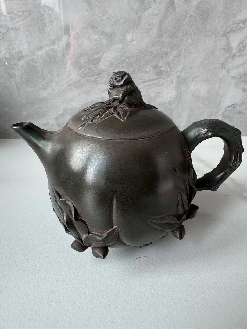回流桃子筋纹老壶紫砂壶，500毫升，绿泥砂料茶具泡茶壶精美浮雕