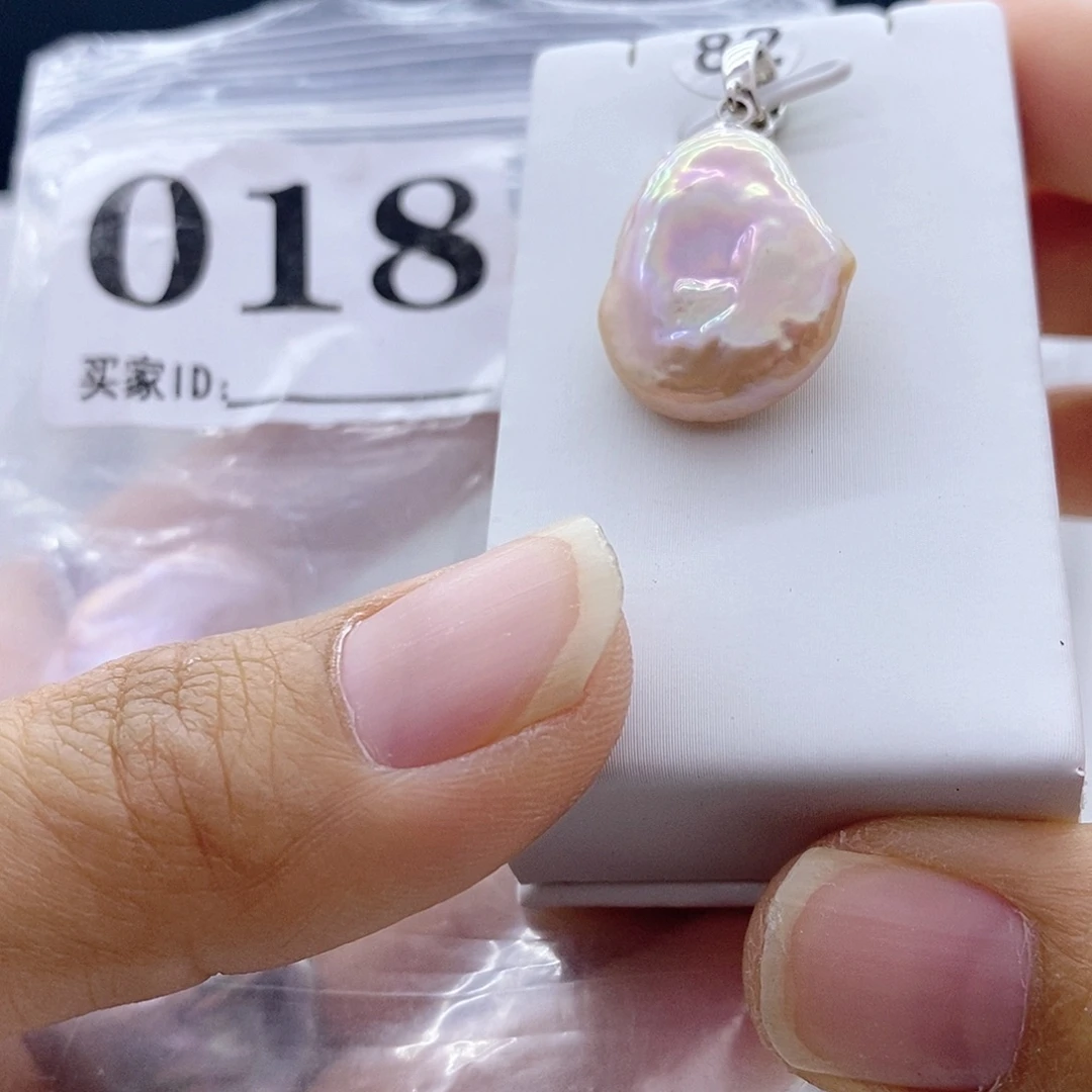 钛钢颈饰淡水珍珠