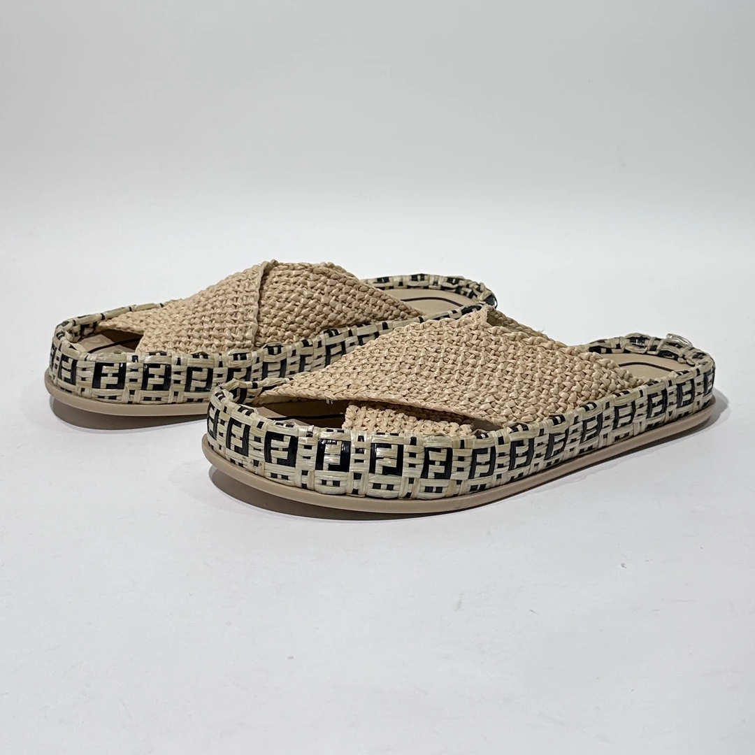 95新 FENDI/芬迪 36码 米色时尚编织款拖鞋/WX80428
