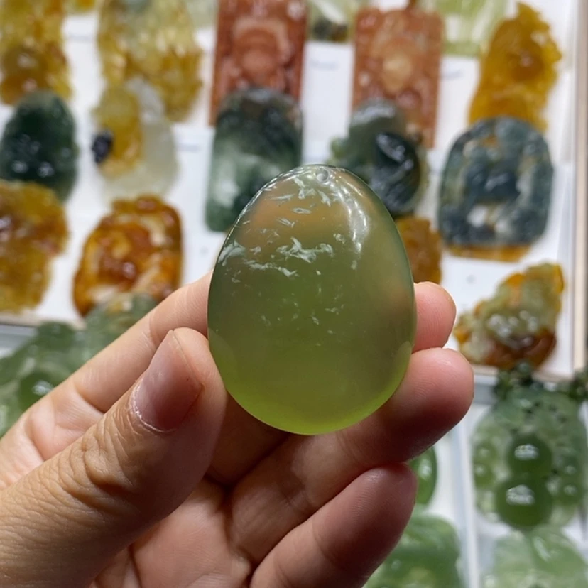 【闪购商品】蛇纹石玉未镶嵌颈饰