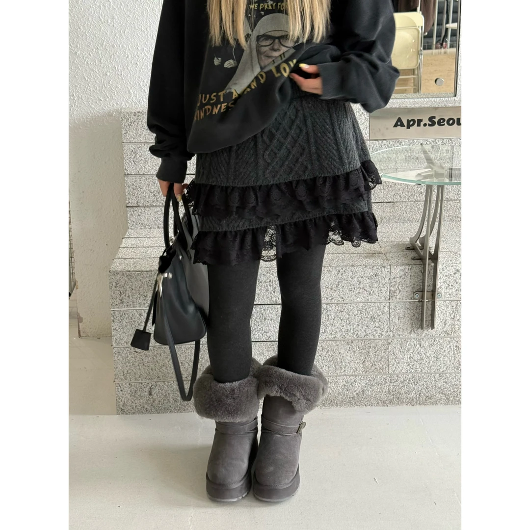 HELLOTANGO《雪花恋曲》秋冬甜美风花边蕾丝拼接羊毛针织半裙8365#