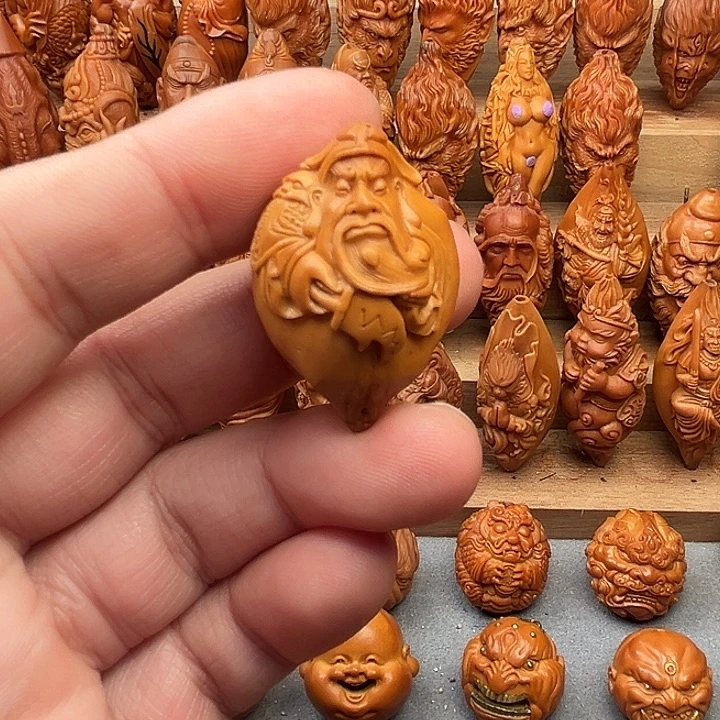 橄榄核吊坠24福利关公