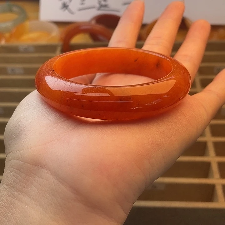 石英岩玉未镶嵌手镯52