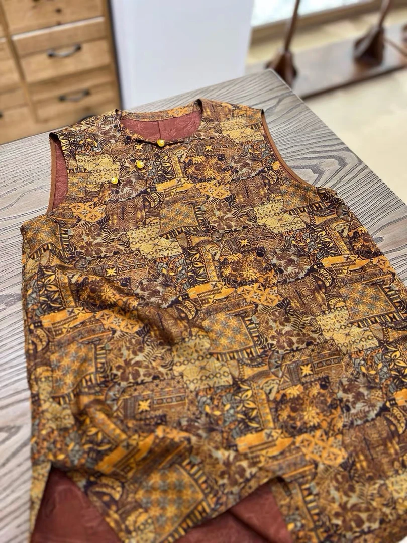 深圳南油女装新中式国风斜襟无袖上衣女----015