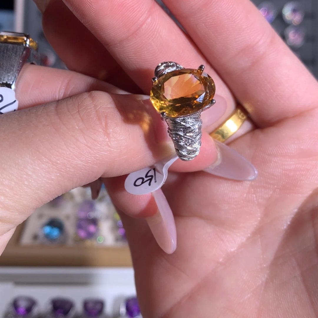 【闪购商品】水晶戒指银S925镶嵌小****i戒指