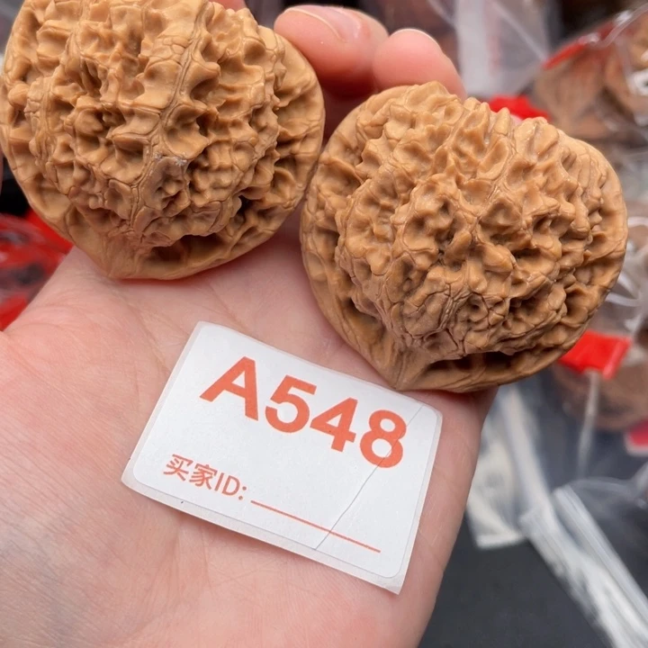 文玩核桃吊坠核桃