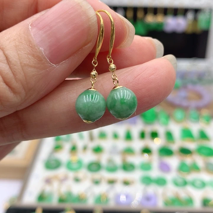 翡翠18K金镶嵌耳饰