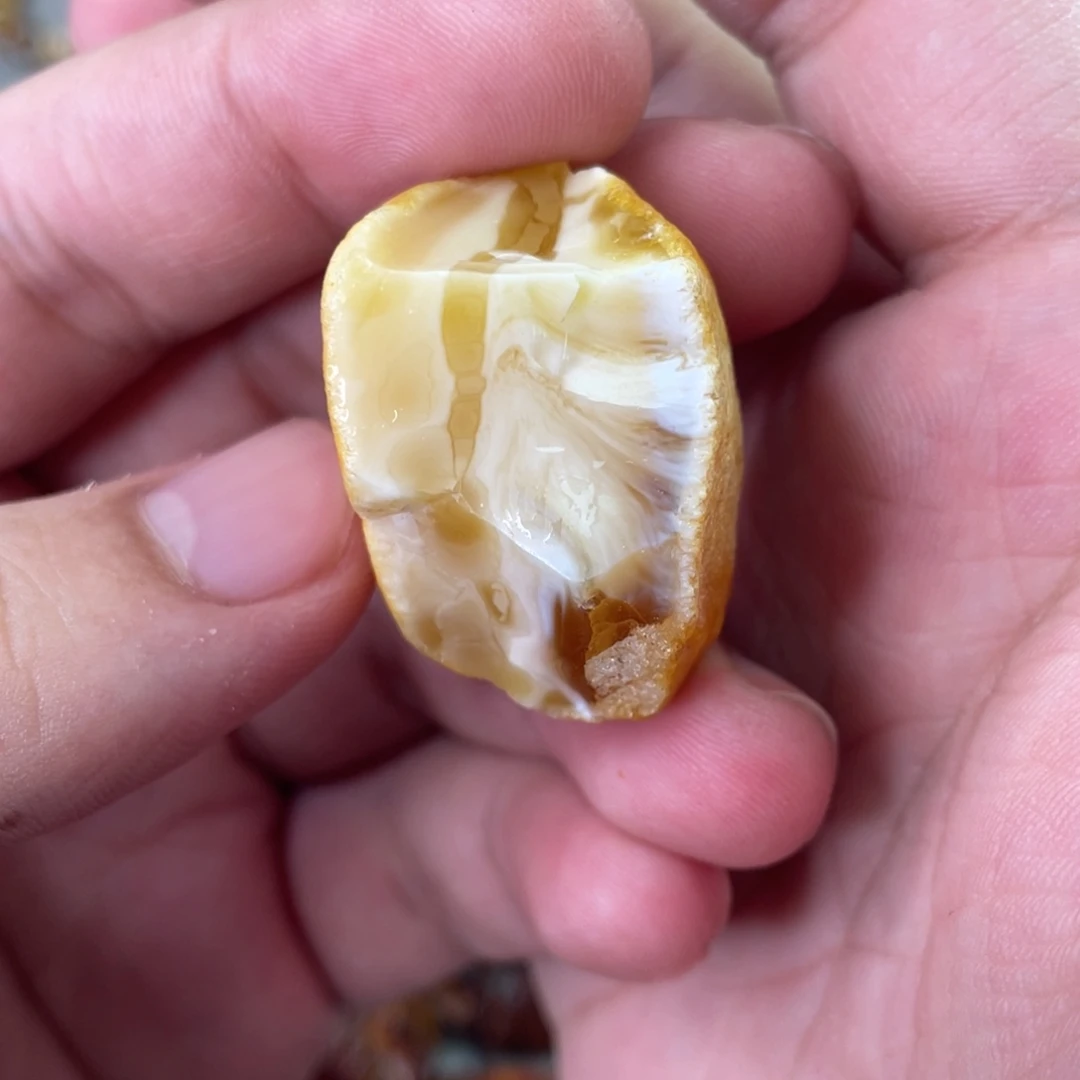 定制琥珀天然琥珀