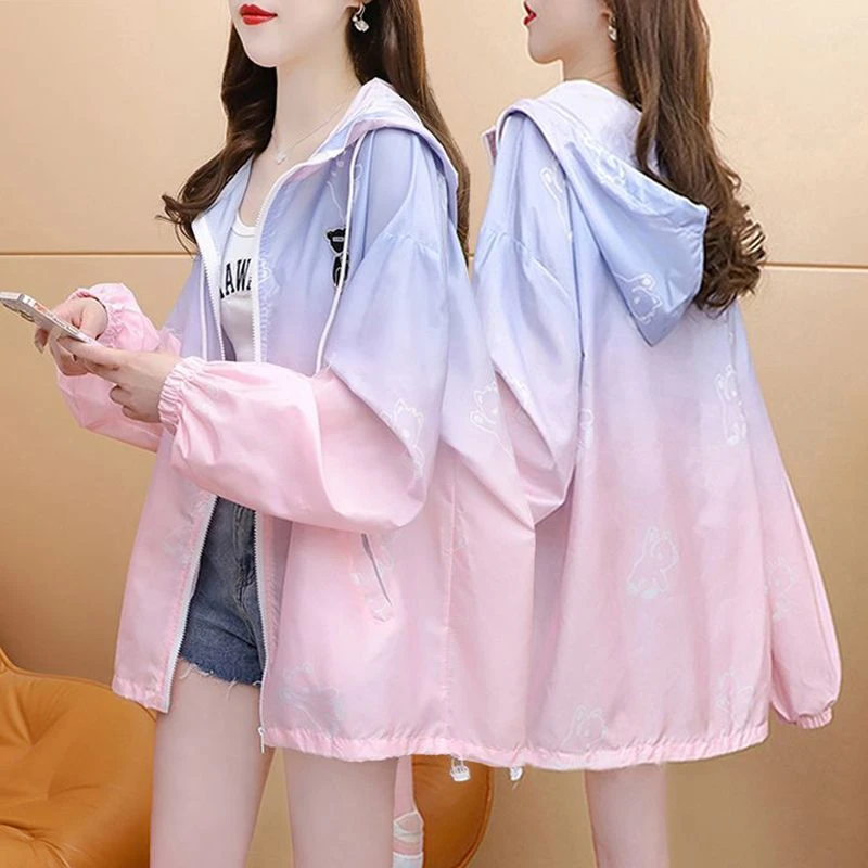 夏季薄款渐变色防晒衣女2025新款宽松中长款防紫外线连帽上衣外套